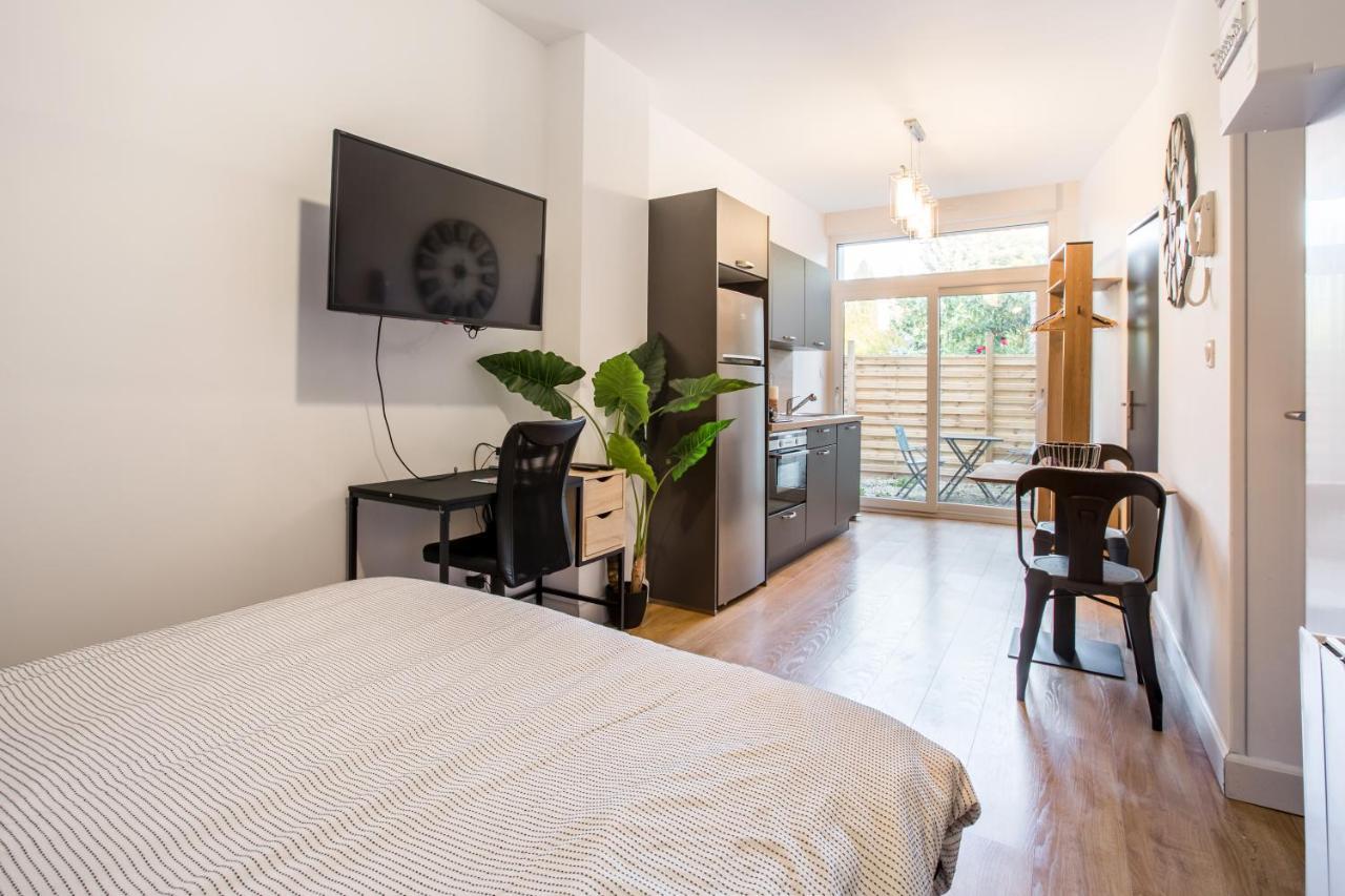 Residence Senac 瓦朗西纳 外观 照片